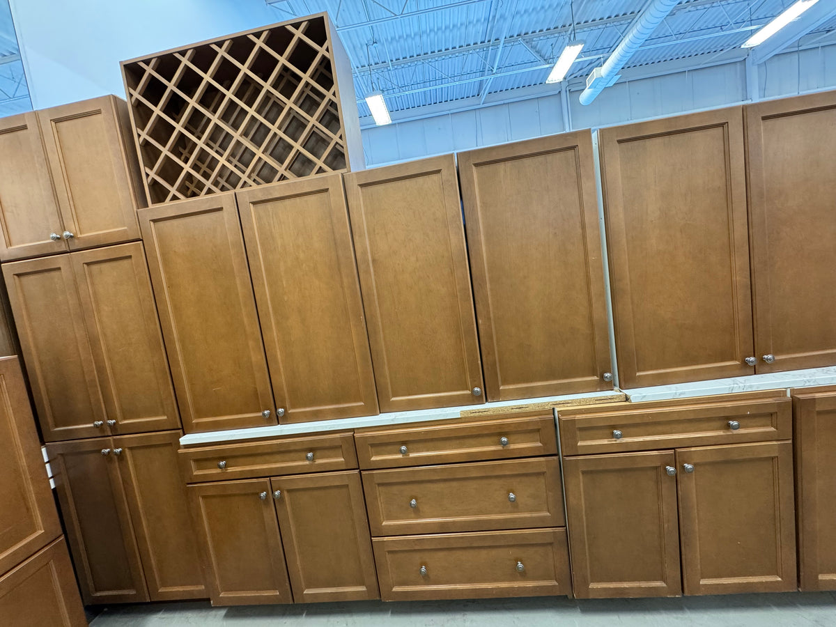 Set 24 Pieces Brown Shaker Panel kitchen Cabinets