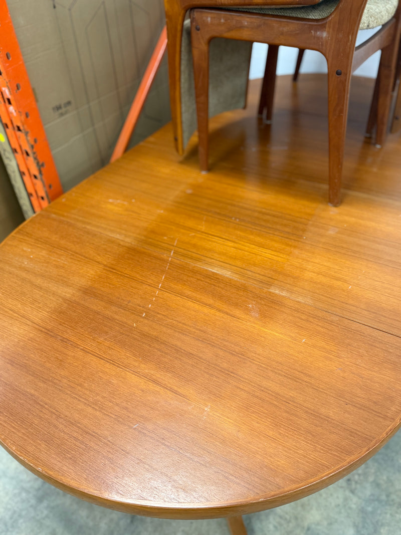Light Reddish Brown Oval Dining Set