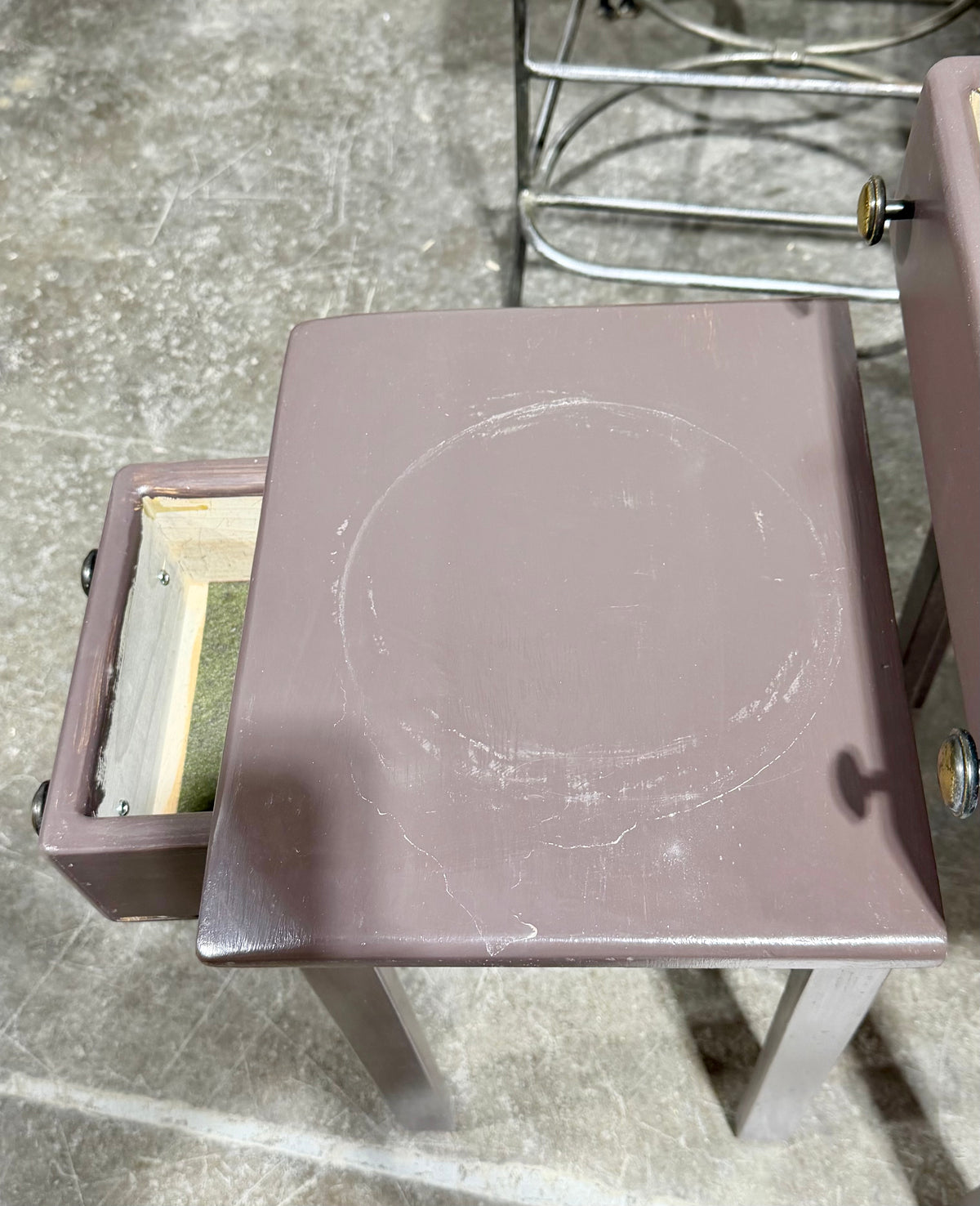 Pair of Refinished Nesting Side Tables with Drawers – Vintage Style