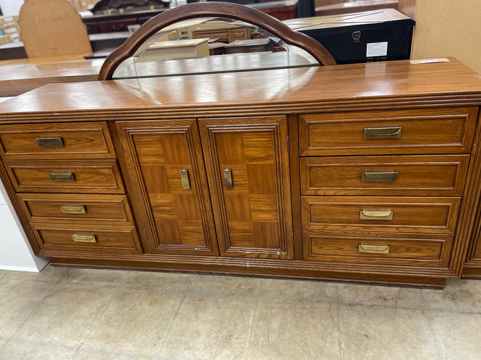 8 Drawer Dresser With Mirror