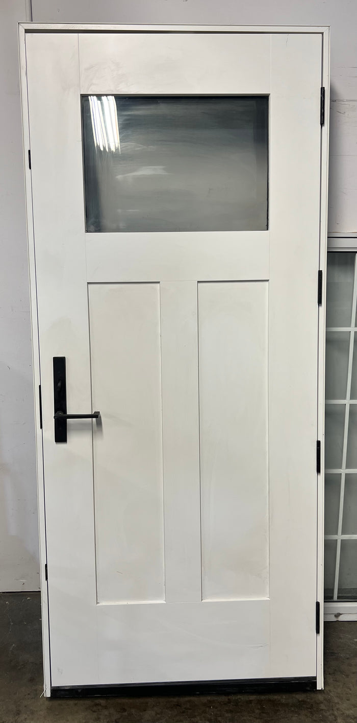 4500 shaker slab door w/Lock Side