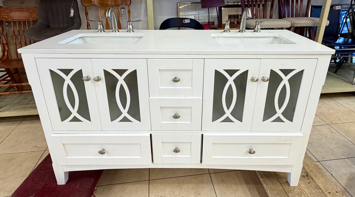 Elegant White 61" Double Sink Bathroom Vanity with Quartz Top & Premium GROHE Faucets