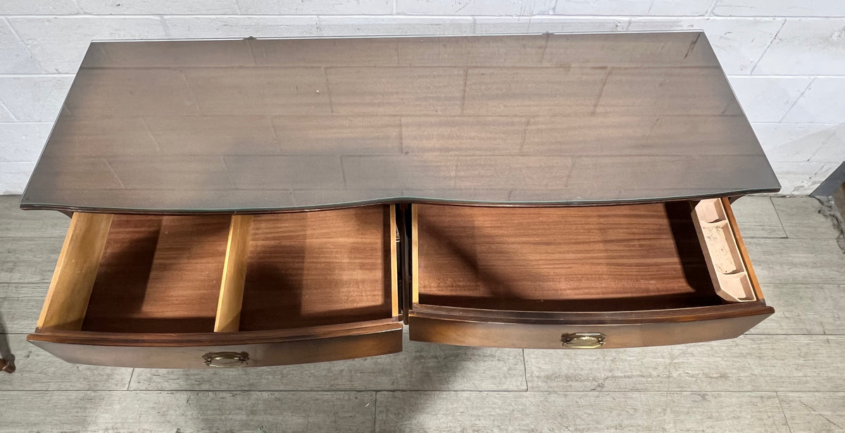 Regal Curve 6-Drawer Dresser
