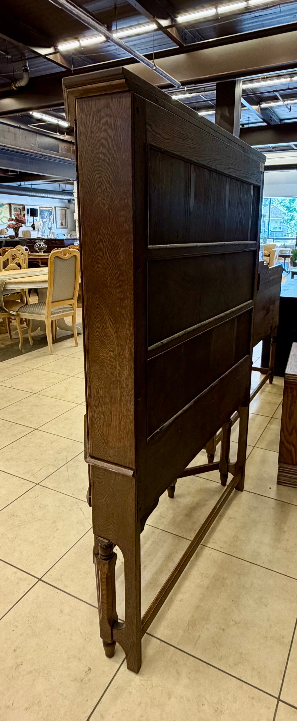 Exquisite Vintage Strathroy Furniture Company Jacobean Revival Display Cabinet