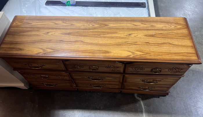 Vienna Nine-Drawer Dresser