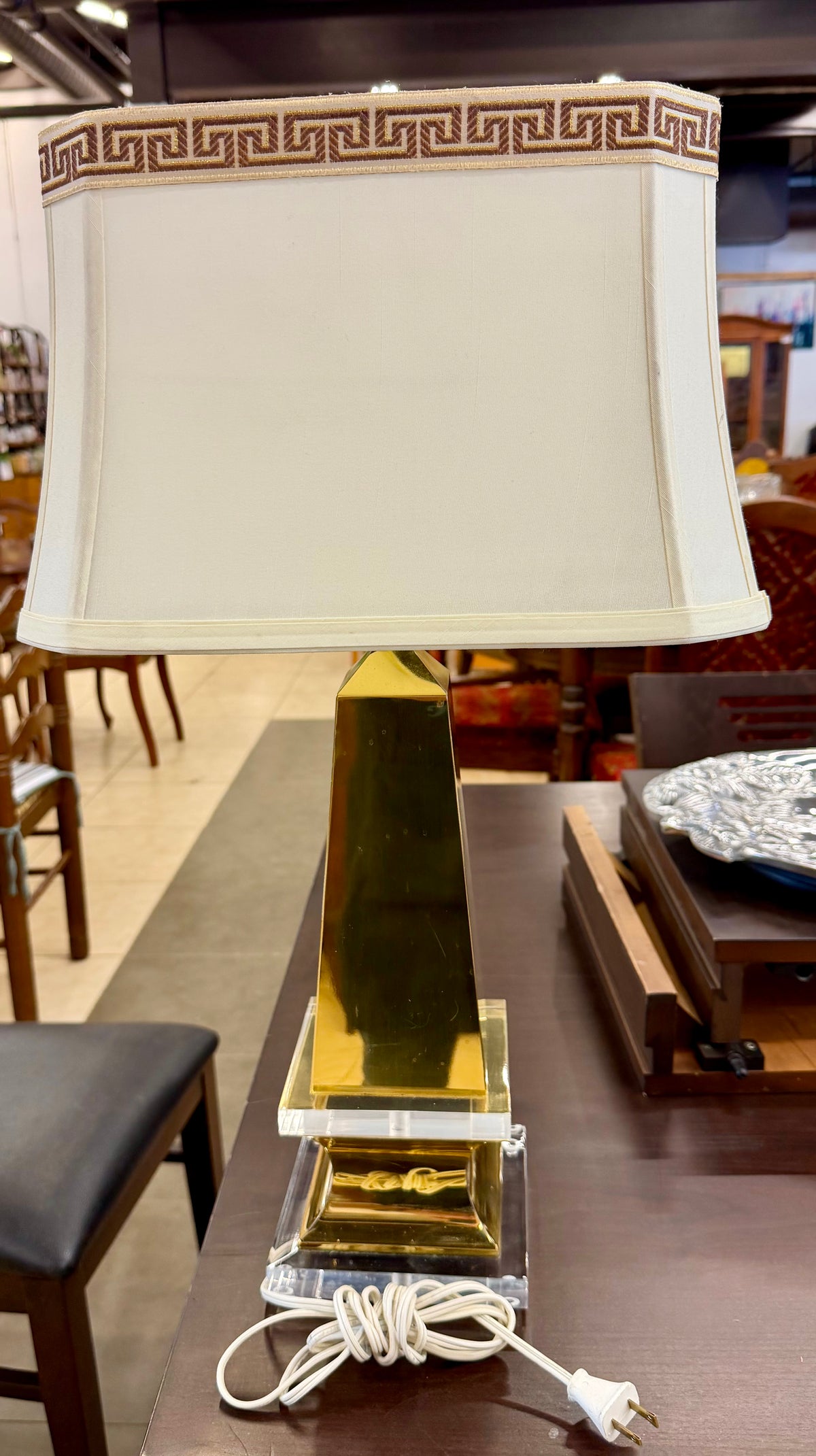 Vintage Hollywood Regency Lucite and Brass Obelisk Accent Lamp