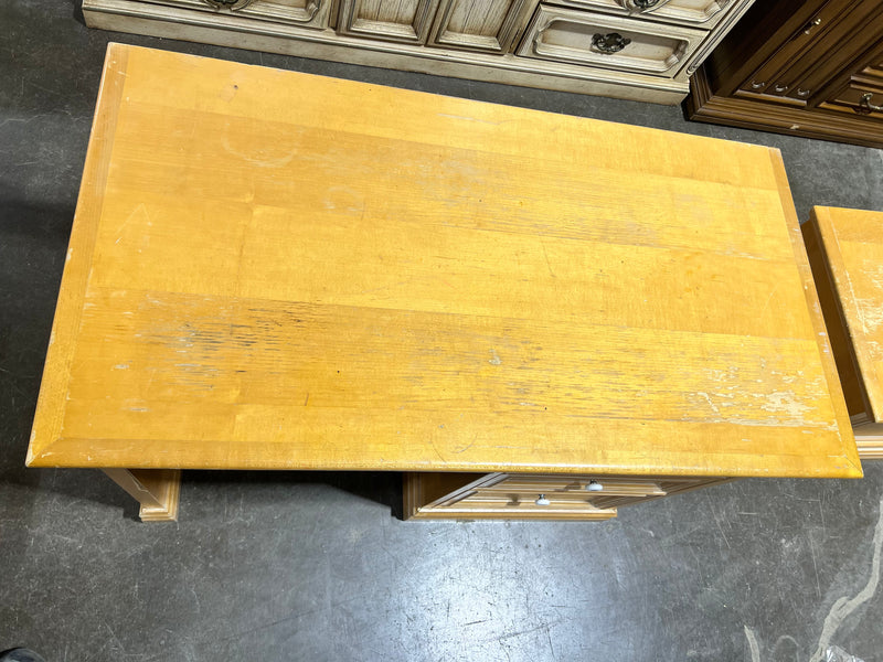 Sunset Single Pedestal Desk