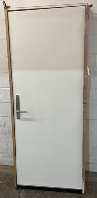 4500 entr door White