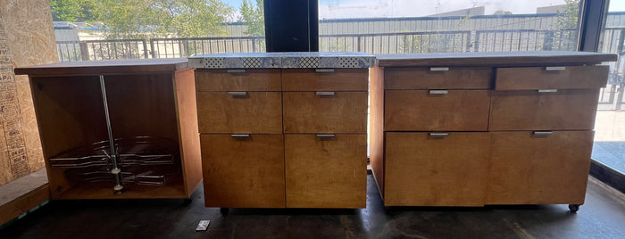 Trois Kitchen - 3 Base Cabinets