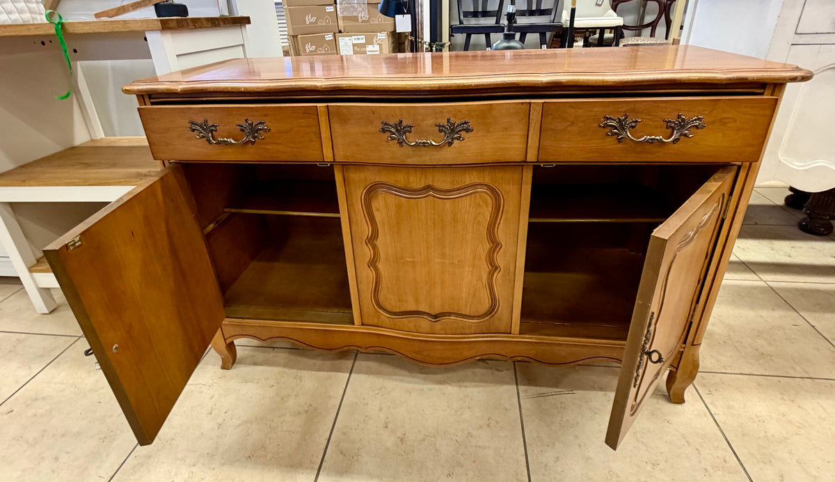 Exquisite Vintage French Provincial Wooden Sideboard / Buffet Server