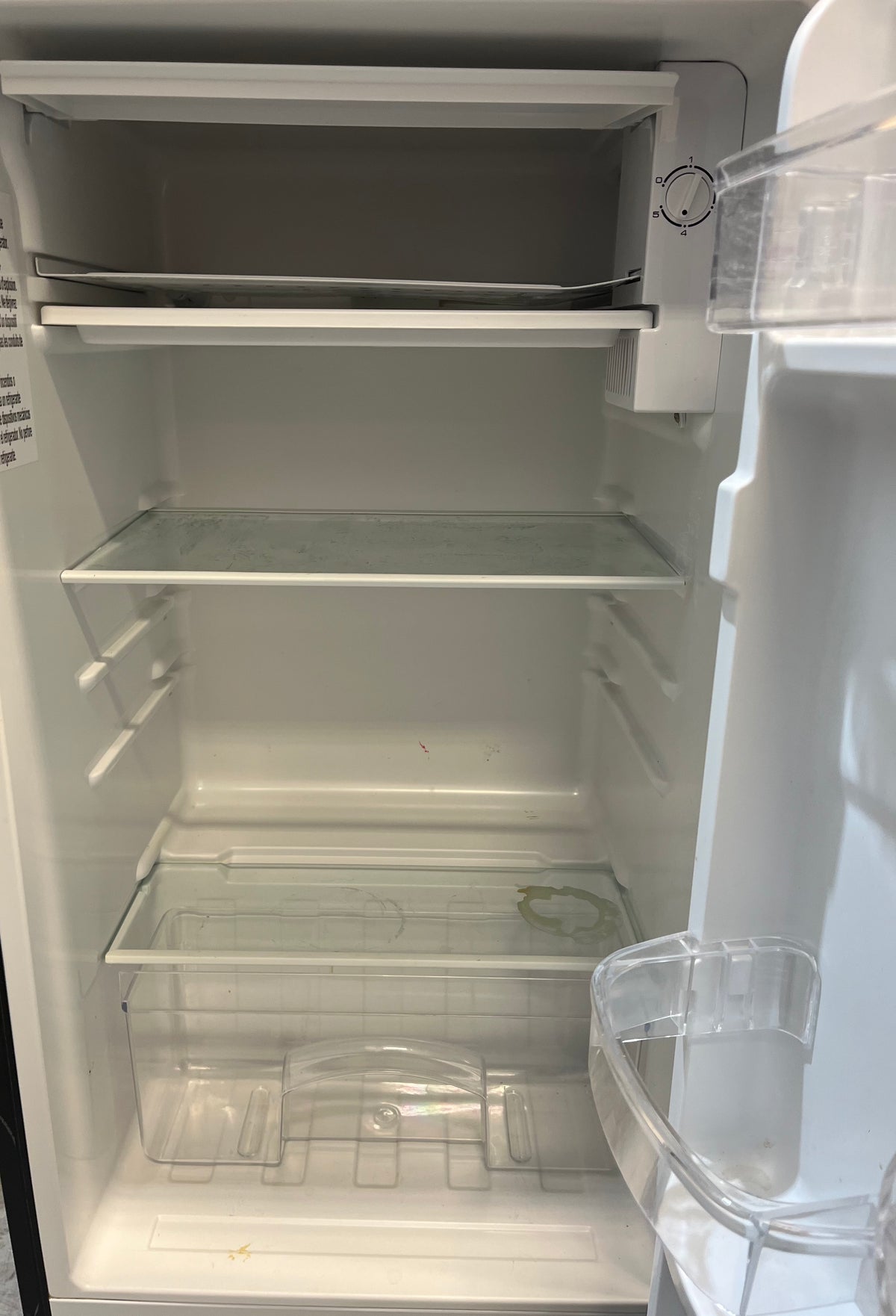 Black Hamilton Beach Mini Fridge with Freezer
