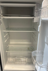 Black Hamilton Beach Mini Fridge with Freezer