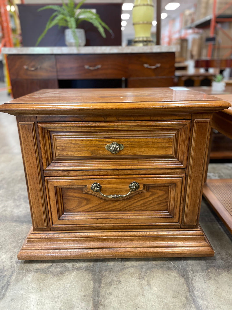 Solid Wood 2 Drawer Nightstand