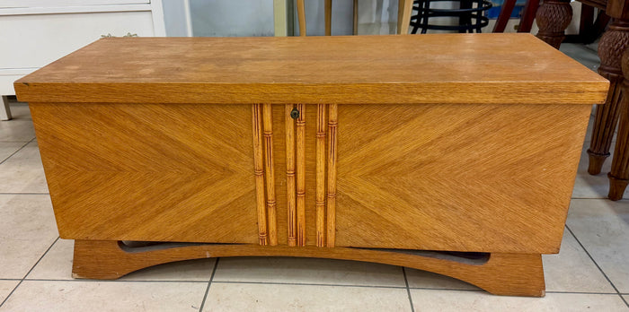 Vintage Lane-Knechtels Canadian Art Deco Waterfall Cedar Blanket Chest