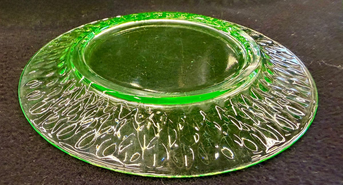 Set of 4 Vibrant Vintage Green Uranium Glass Textured Bark Pattern Salad Plates