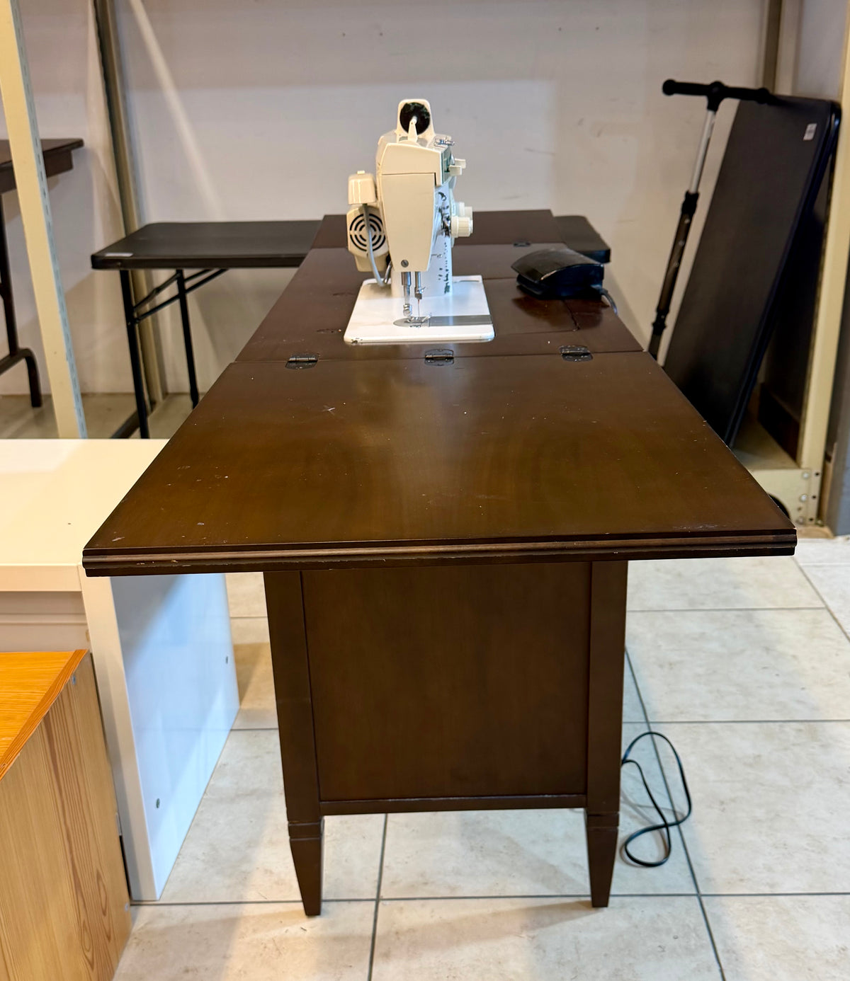 Vintage Singer 248 Facilita Sewing Machine in Dark Wood Cabinet Desk