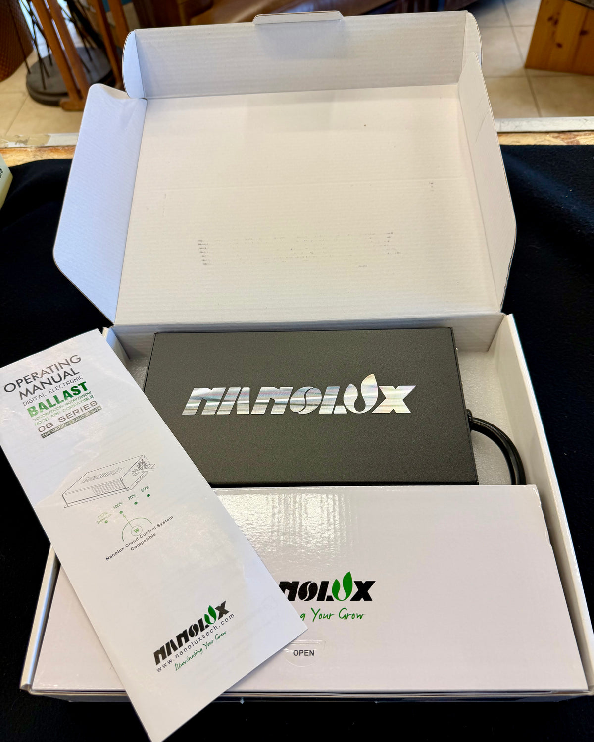 Nanolux OG Series 1000W Dimmable Digital Electronic Ballast (120V/240V)