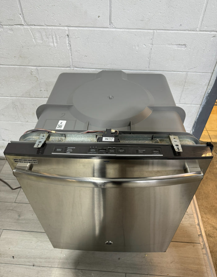 24"W GE Dishwasher