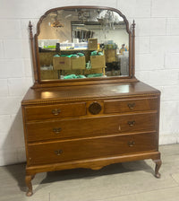 Vintage Bedroom Dresser With Mirror