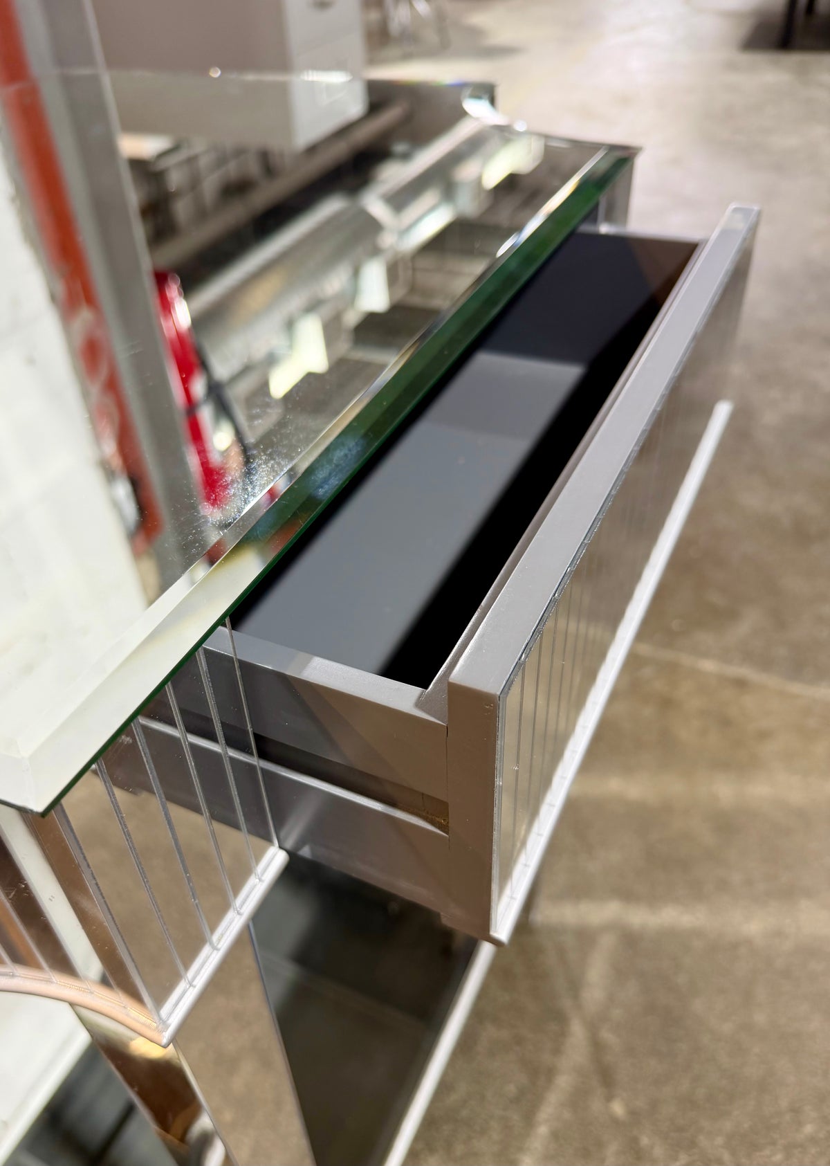 Modern Hollywood Regency Mirrored Side Table – Stepped Deco Design