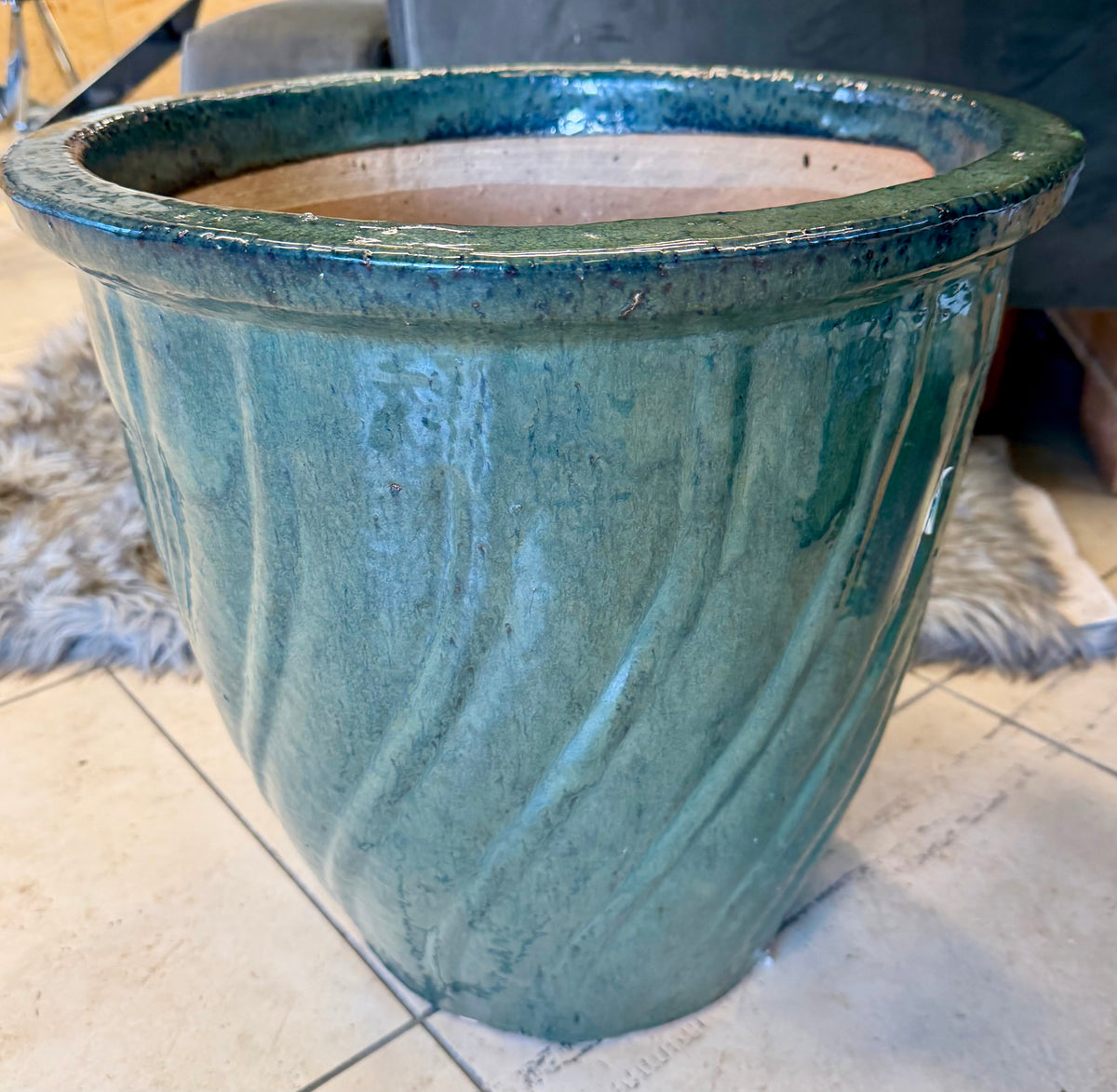 Large Glazed Ceramic Swirl Planter in Deep Green