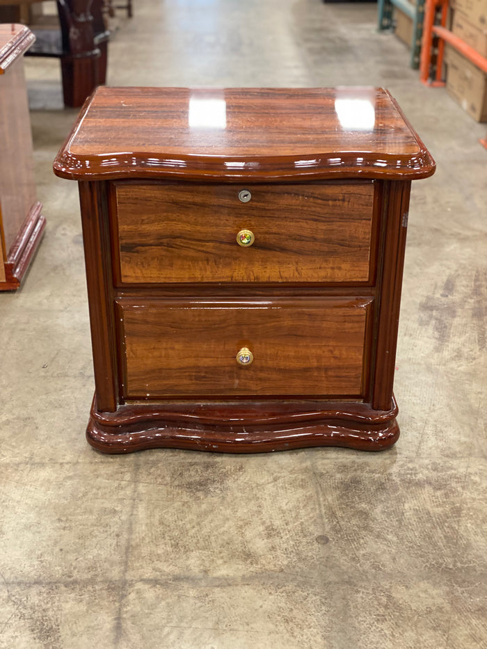 Nightstand with 2 Drawers