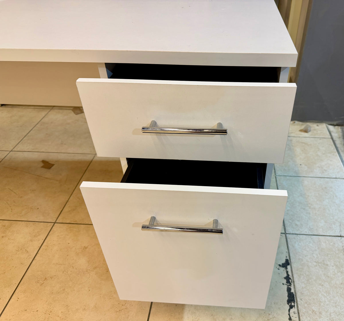 Sleek Modern White Executive Office Desk with Built-in Storage Pedestal