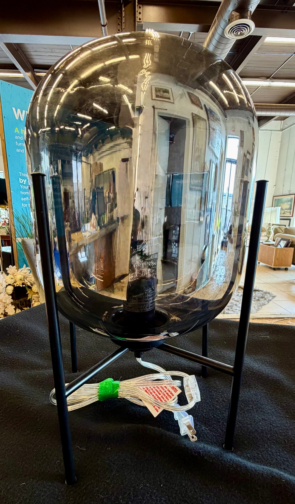 Mid-Century Inspired Smoked Glass Capsule Table Lamp on Minimalist Black Metal Stand