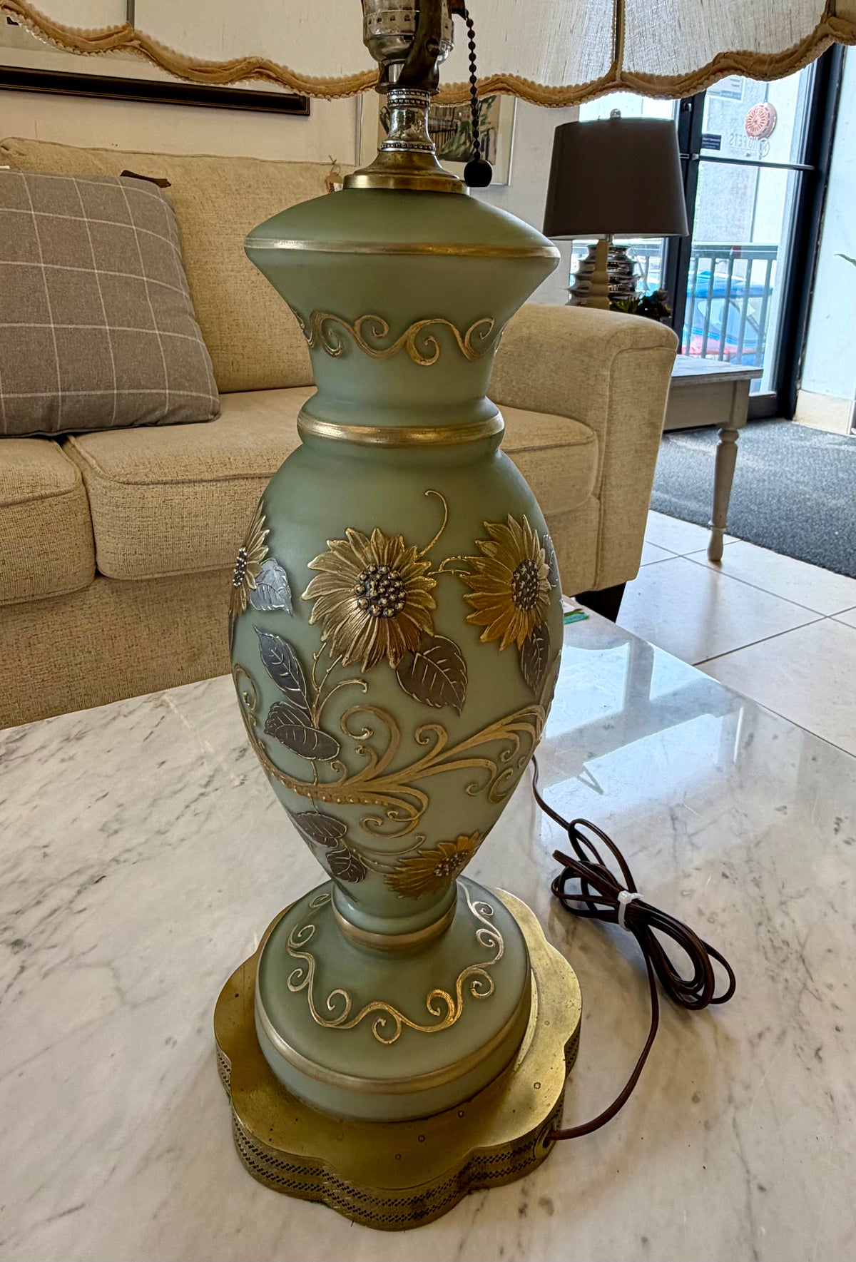 Elegant Vintage Hollywood Regency Celadon Green & Gold Sunflower Table Lamp