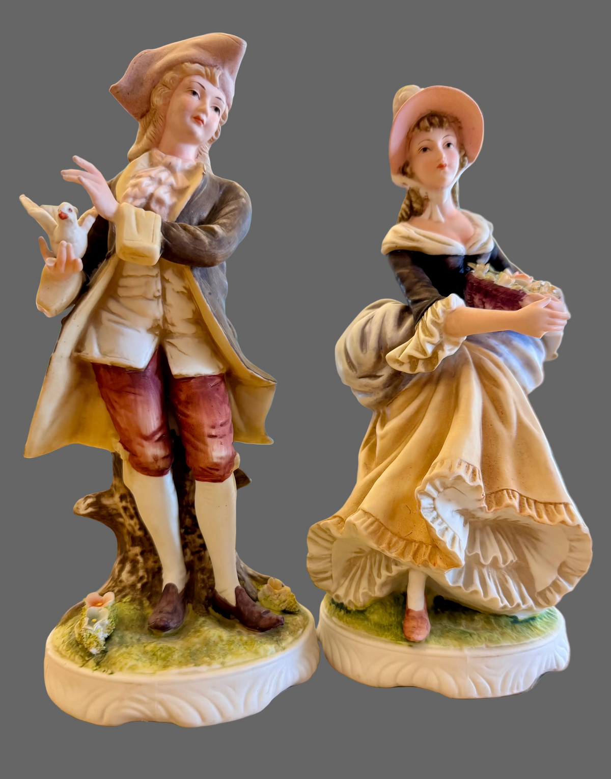Elegant Vintage "William and Mary" Porcelain Figurine Set – A Timeless Romantic Keepsake