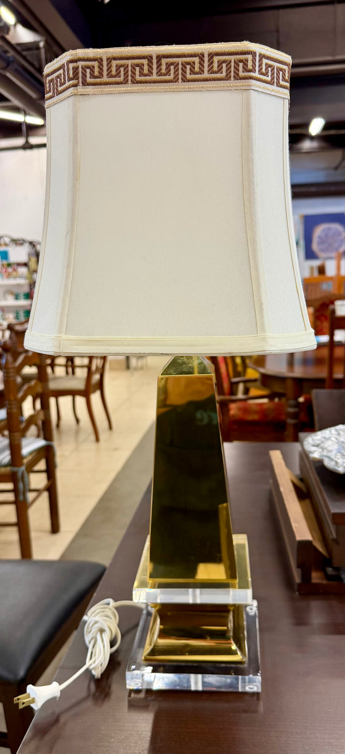 Vintage Hollywood Regency Lucite and Brass Obelisk Accent Lamp