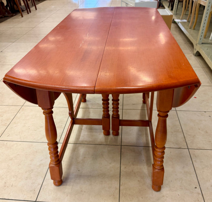 Space Saving Vintage Drop-Leaf Gateleg Dining Table in Warm Honey Finish