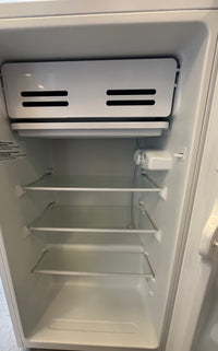 Chef Energy Star Compact Refrigerator with Internal Freezer