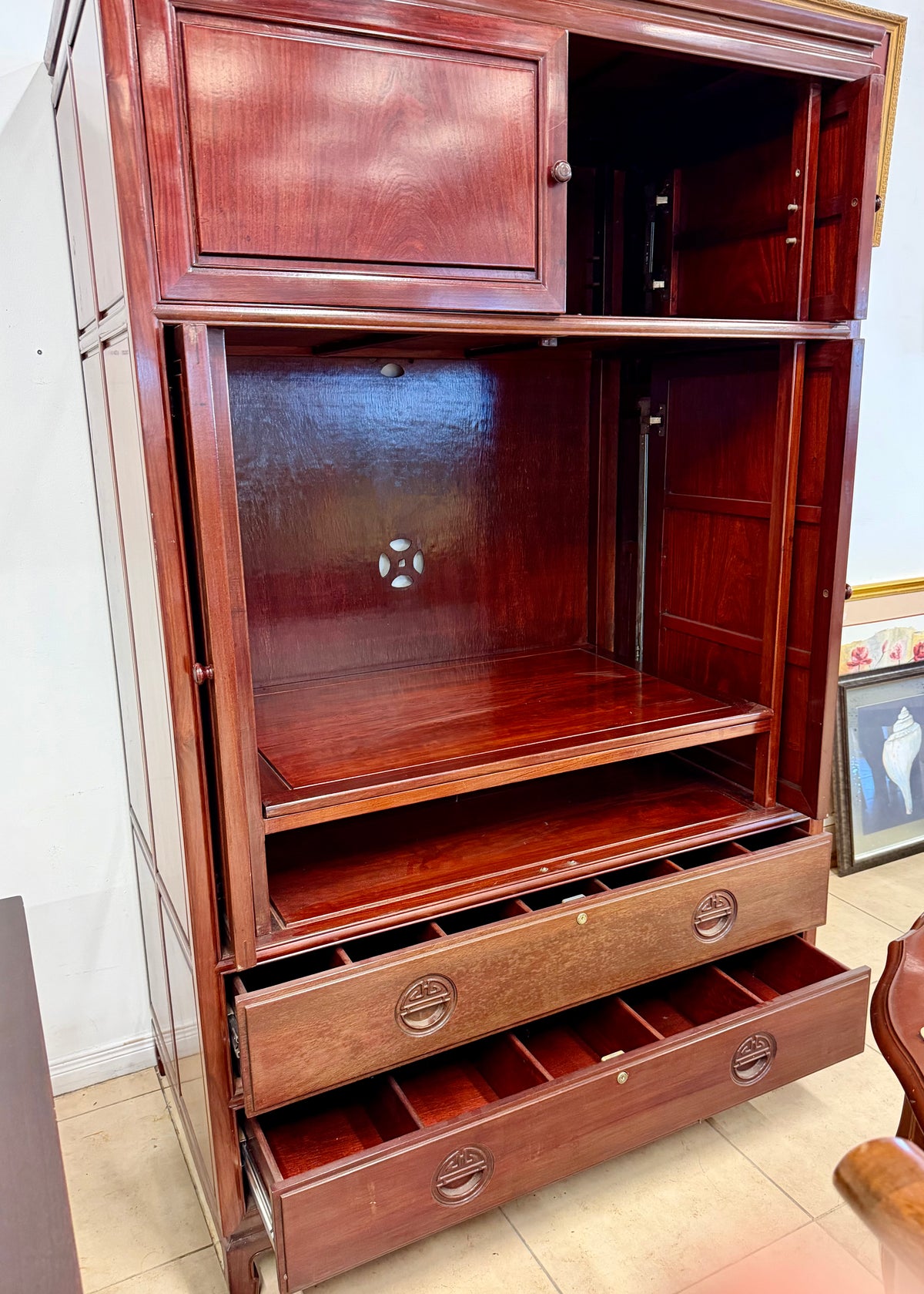 Reproduction Media Armoire/Cabinet
