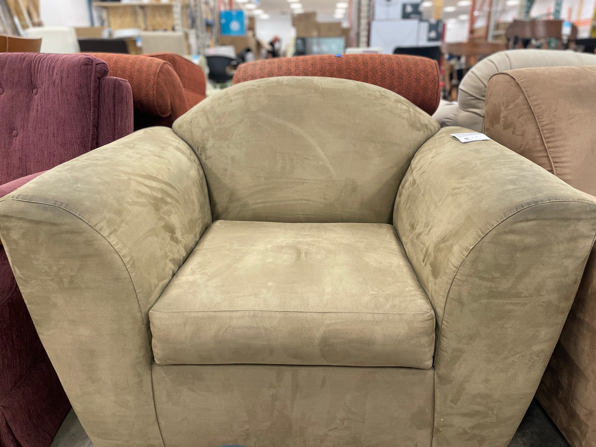 Green Club Chair With Wooden Feet