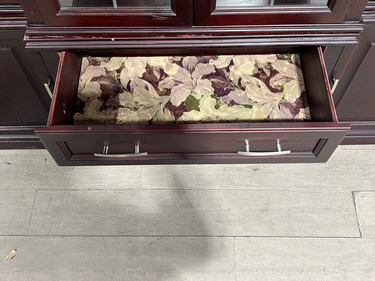 China Glass Cabinet