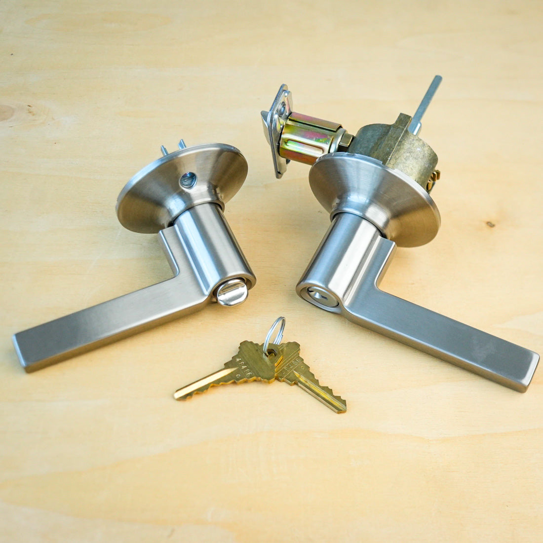 Schlage F51A LAT 619 Satin Nickel Latitude Keyed Entry Lever