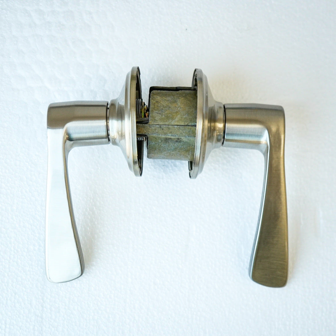 Schlage F10 MER 619 Passage Lever – Merano Style, Satin Nickel