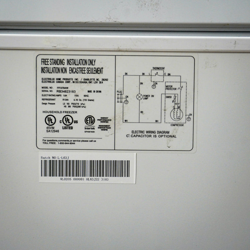 37x22x33 Inch Frigidaire Chest Freezer – Model FFFC07M4NW