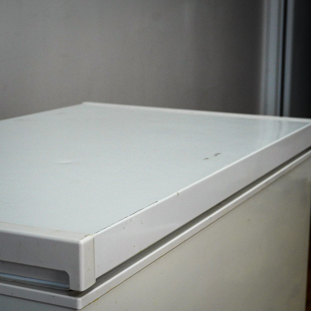 37x22x33 Inch Frigidaire Chest Freezer – Model FFFC07M4NW