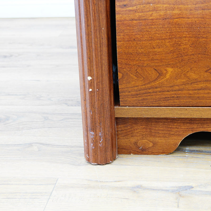 51x19x30-Inch 8‑Drawer Wood Dresser with 28x6x42-Inch Mirror