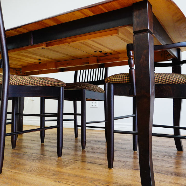 60-80-Inch Dining Table in Dark Wood with Leaf and 4 High-back Chairs