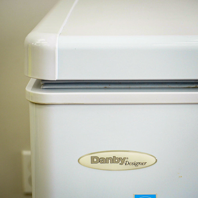 49x25x33-Inch Danby Freestanding Chest Freezer with Basket