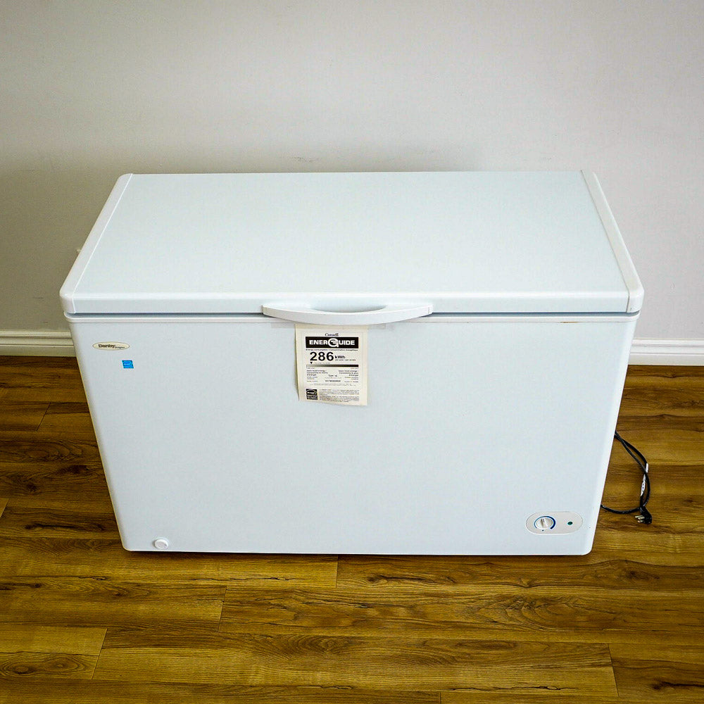 49x25x33-Inch Danby Freestanding Chest Freezer with Basket