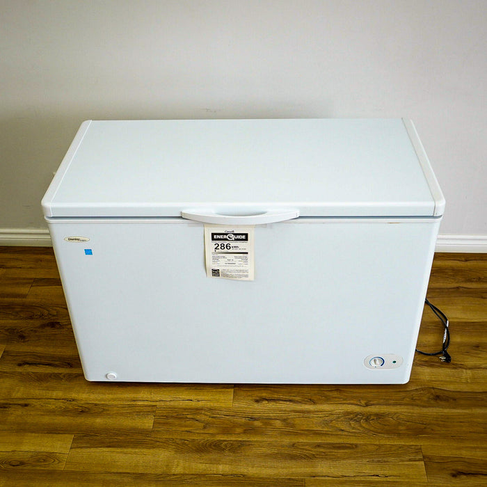 49x25x33-Inch Danby Freestanding Chest Freezer with Basket