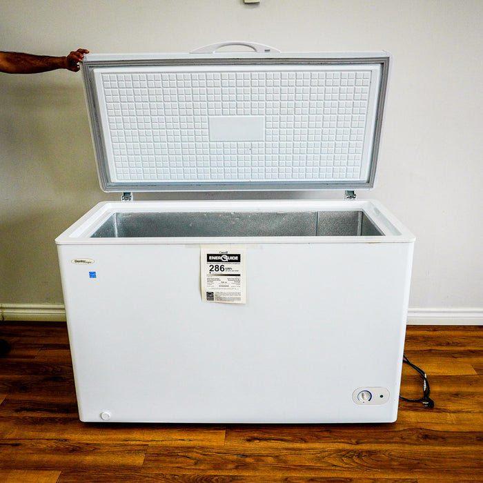 49x25x33-Inch Danby Freestanding Chest Freezer with Basket