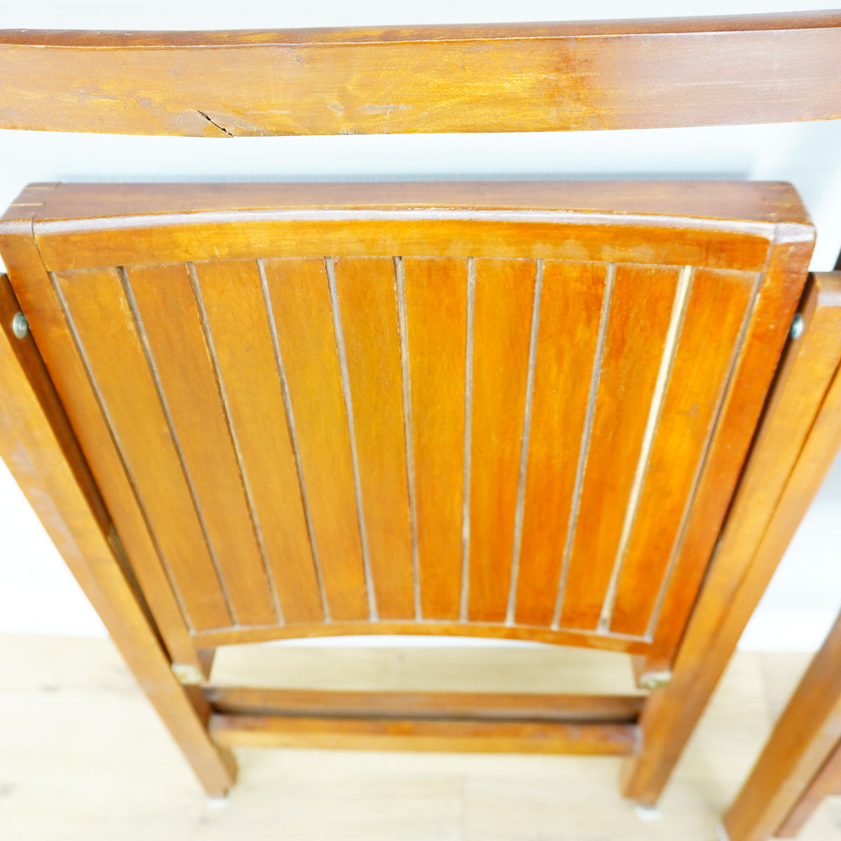 Set of 2 Wooden Slatted Folding Chair – 1.75-Inch Collapsed Depth