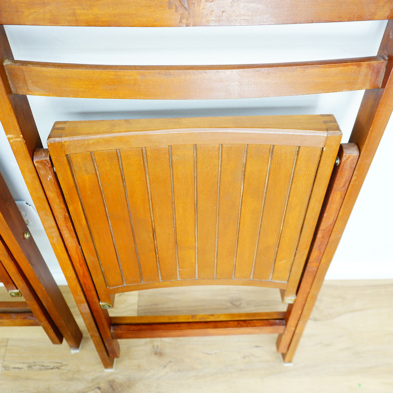 Set of 2 Wooden Slatted Folding Chair – 1.75-Inch Collapsed Depth