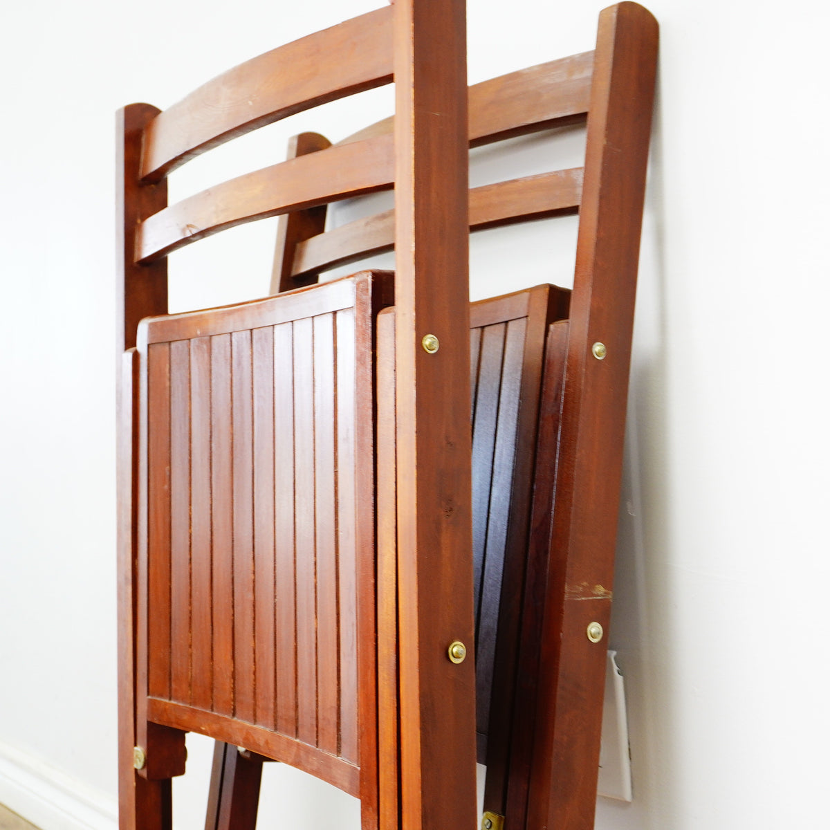 Set of 2 Wooden Slatted Folding Chair – 1.75-Inch Collapsed Depth