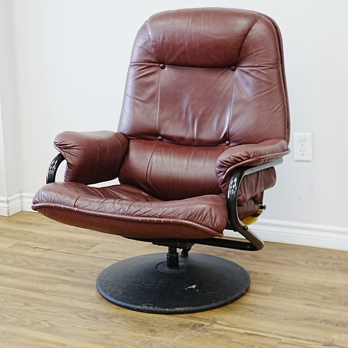 Swivel Recliner Chair in Maroon Leather – 27x24x39-Inch